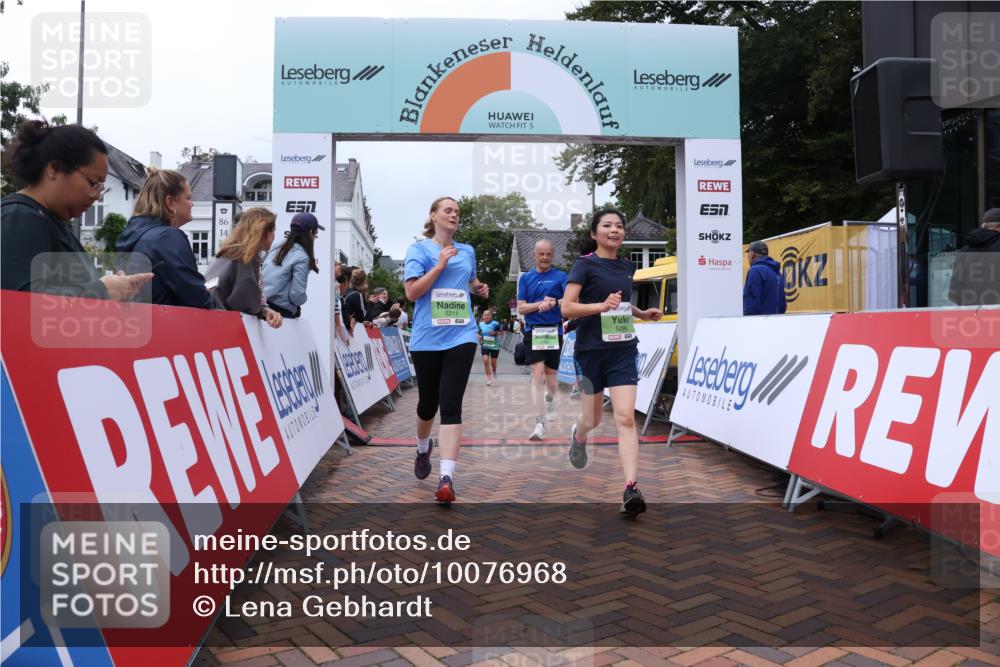 30.08.2026 - Blankeneser Heldenlauf Lena Gebhardt http://msf.ph/oto/10076968 30.08.2026 10:34:12 Ziel 5211, 5294, 5337, 5369, 5700 meine-sportfotos.de