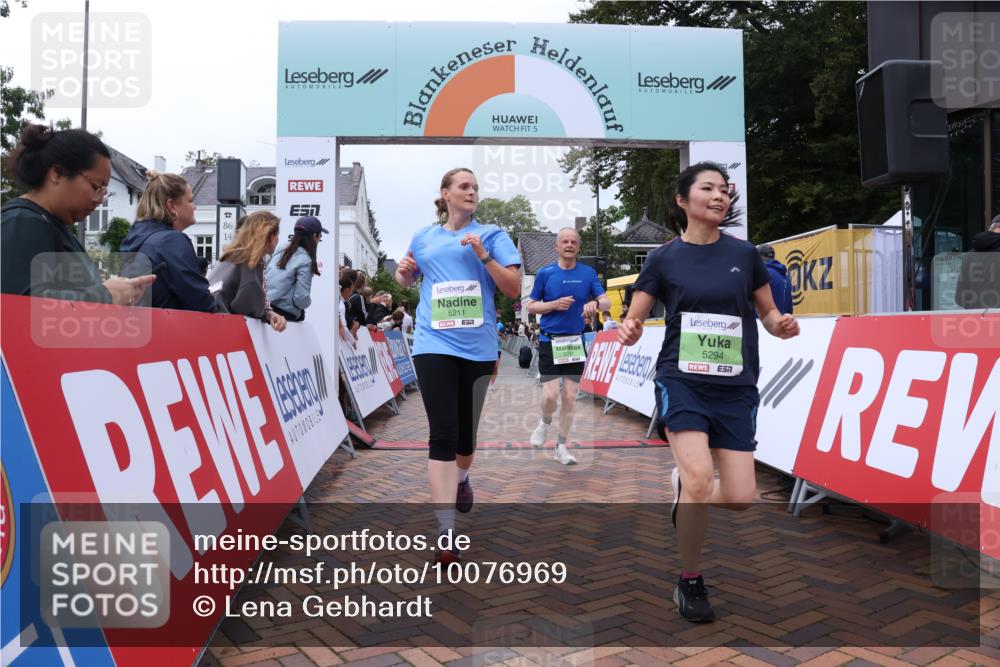 30.08.2026 - Blankeneser Heldenlauf Lena Gebhardt http://msf.ph/oto/10076969 30.08.2026 10:34:12 Ziel 5211, 5294, 5337, 5369, 5700 meine-sportfotos.de