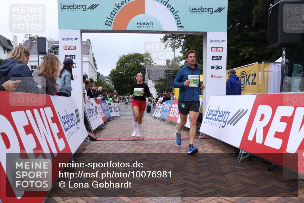 30.08.2026 - Blankeneser Heldenlauf Lena Gebhardt http://msf.ph/oto/10076981 30.08.2026 10:34:22 Ziel 5256, 5370, 5403, 5454, 5486, 5488, 5700 meine-sportfotos.de
