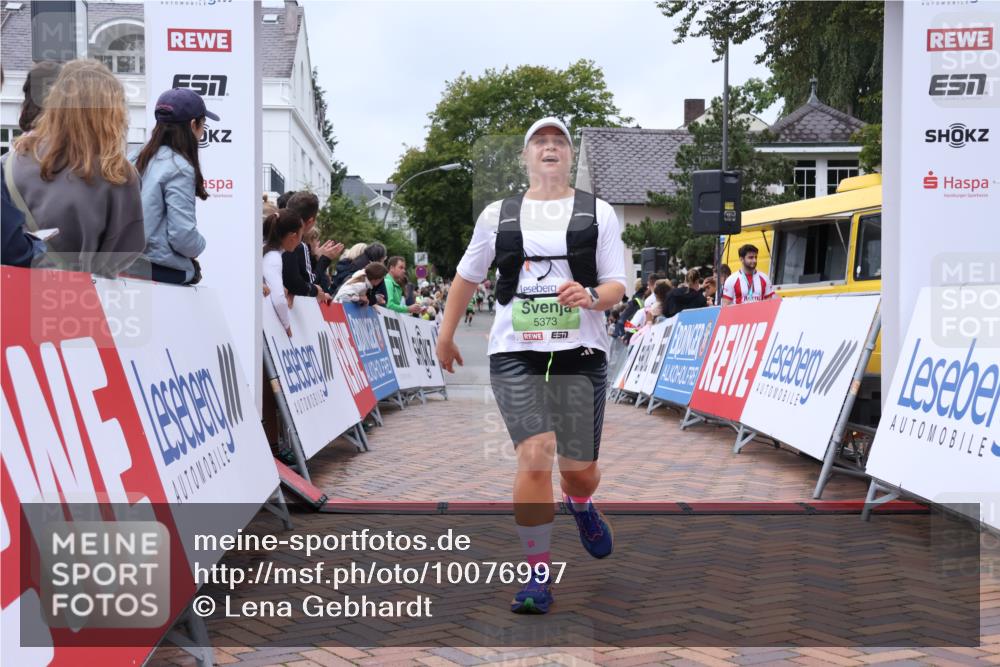 30.08.2026 - Blankeneser Heldenlauf Lena Gebhardt http://msf.ph/oto/10076997 30.08.2026 10:34:34 Ziel 5302, 5373, 5788 meine-sportfotos.de