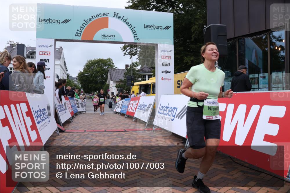 30.08.2026 - Blankeneser Heldenlauf Lena Gebhardt http://msf.ph/oto/10077003 30.08.2026 10:34:38 Ziel 5161, 5302, 5373, 5788 meine-sportfotos.de