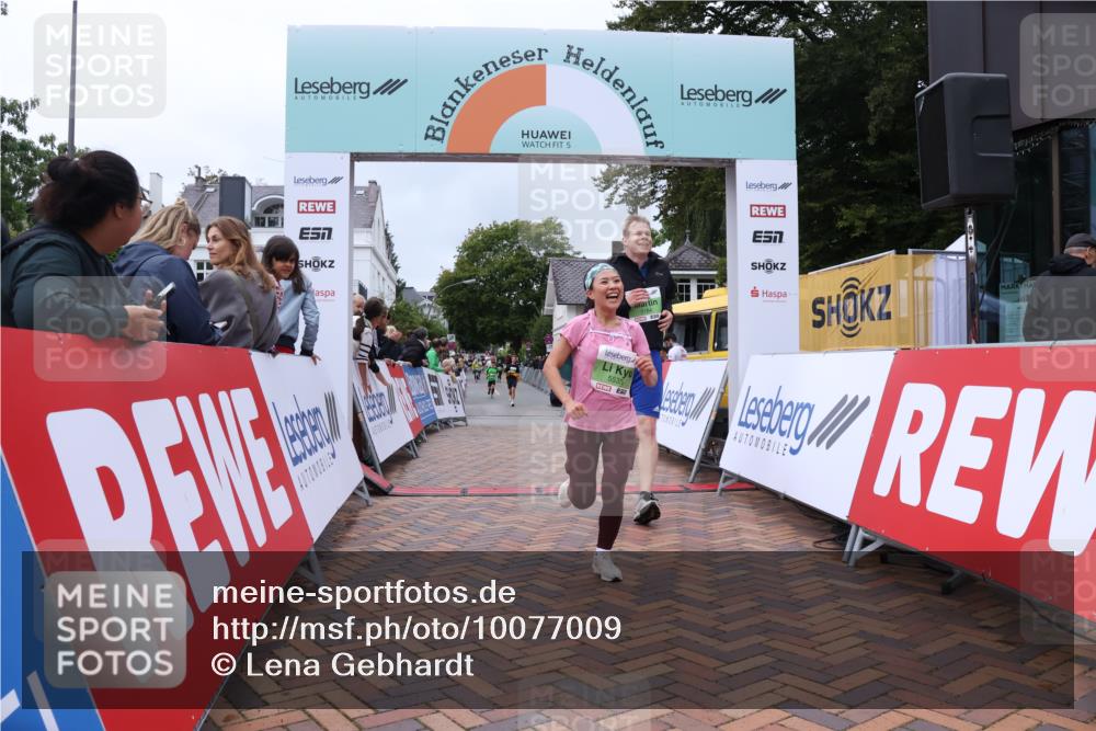 30.08.2026 - Blankeneser Heldenlauf Lena Gebhardt http://msf.ph/oto/10077009 30.08.2026 10:34:43 Ziel 5161, 5184, 5302, 5535 meine-sportfotos.de