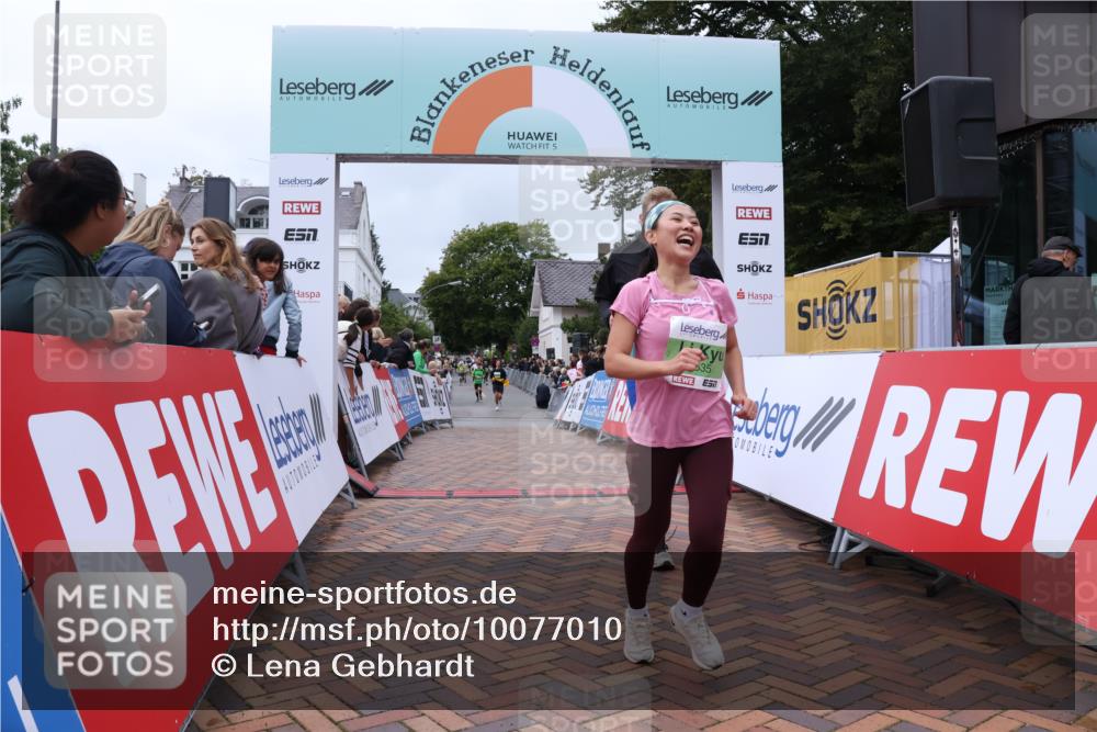 30.08.2026 - Blankeneser Heldenlauf Lena Gebhardt http://msf.ph/oto/10077010 30.08.2026 10:34:44 Ziel 5161, 5184, 5302, 5535 meine-sportfotos.de