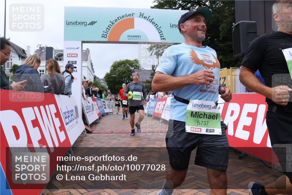 30.08.2026 - Blankeneser Heldenlauf Lena Gebhardt http://msf.ph/oto/10077028 30.08.2026 10:35:03 Ziel 5052, 5096, 5376, 5540, 5694, 5732, 5736, 5737, 5802 meine-sportfotos.de