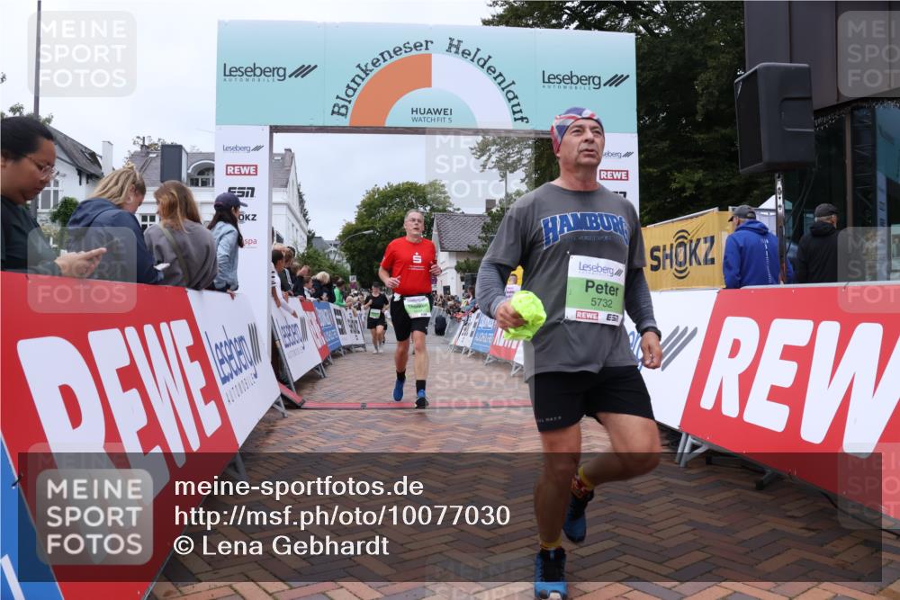 30.08.2026 - Blankeneser Heldenlauf Lena Gebhardt http://msf.ph/oto/10077030 30.08.2026 10:35:04 Ziel 5052, 5096, 5376, 5540, 5694, 5732, 5736, 5737 meine-sportfotos.de