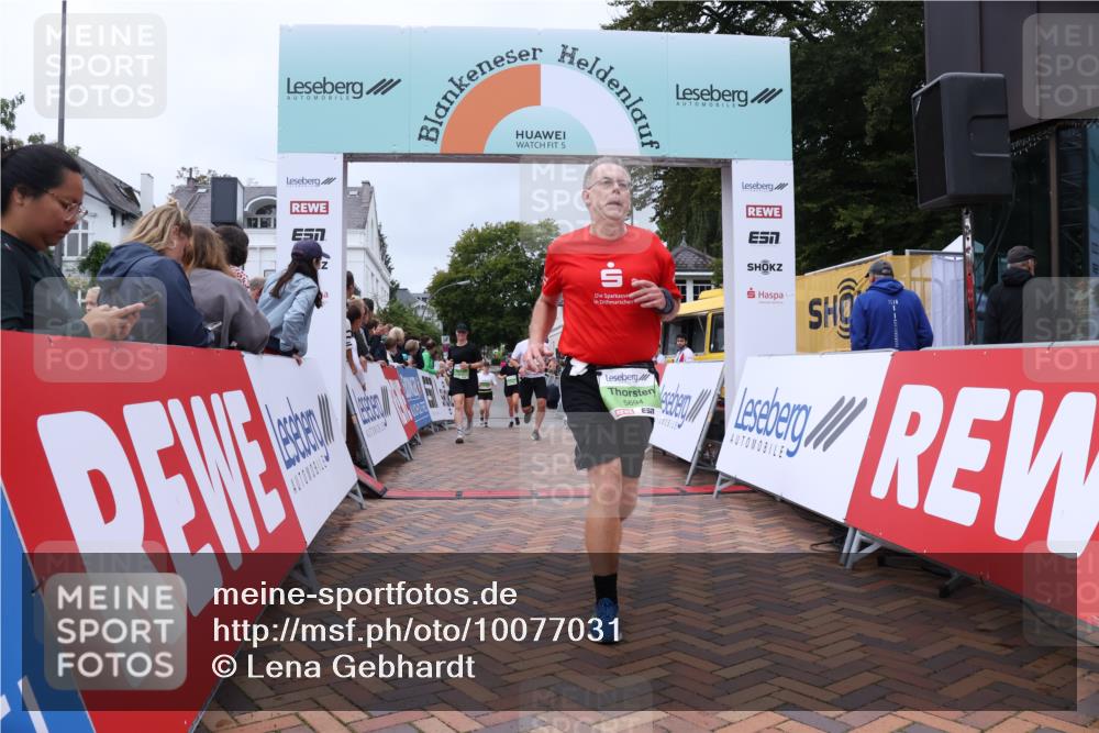 30.08.2026 - Blankeneser Heldenlauf Lena Gebhardt http://msf.ph/oto/10077031 30.08.2026 10:35:05 Ziel 5052, 5096, 5376, 5540, 5694, 5732, 5736, 5737 meine-sportfotos.de