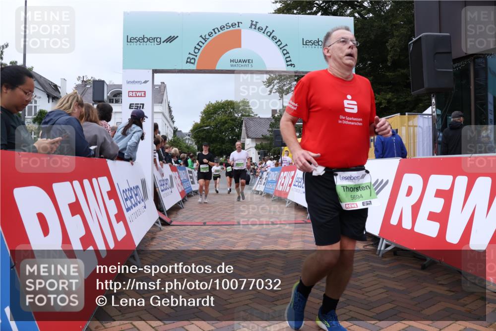30.08.2026 - Blankeneser Heldenlauf Lena Gebhardt http://msf.ph/oto/10077032 30.08.2026 10:35:06 Ziel 5052, 5096, 5298, 5376, 5380, 5540, 5694, 5732, 5736, 5737 meine-sportfotos.de