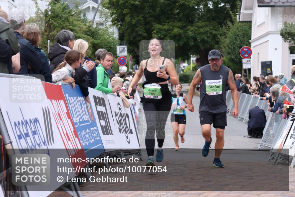 30.08.2026 - Blankeneser Heldenlauf Lena Gebhardt http://msf.ph/oto/10077054 30.08.2026 10:35:31 Ziel 5562, 5789, 5890 meine-sportfotos.de
