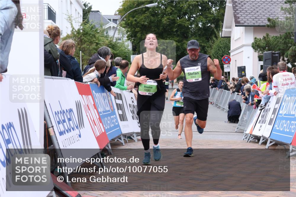 30.08.2026 - Blankeneser Heldenlauf Lena Gebhardt http://msf.ph/oto/10077055 30.08.2026 10:35:31 Ziel 5562, 5789, 5890 meine-sportfotos.de