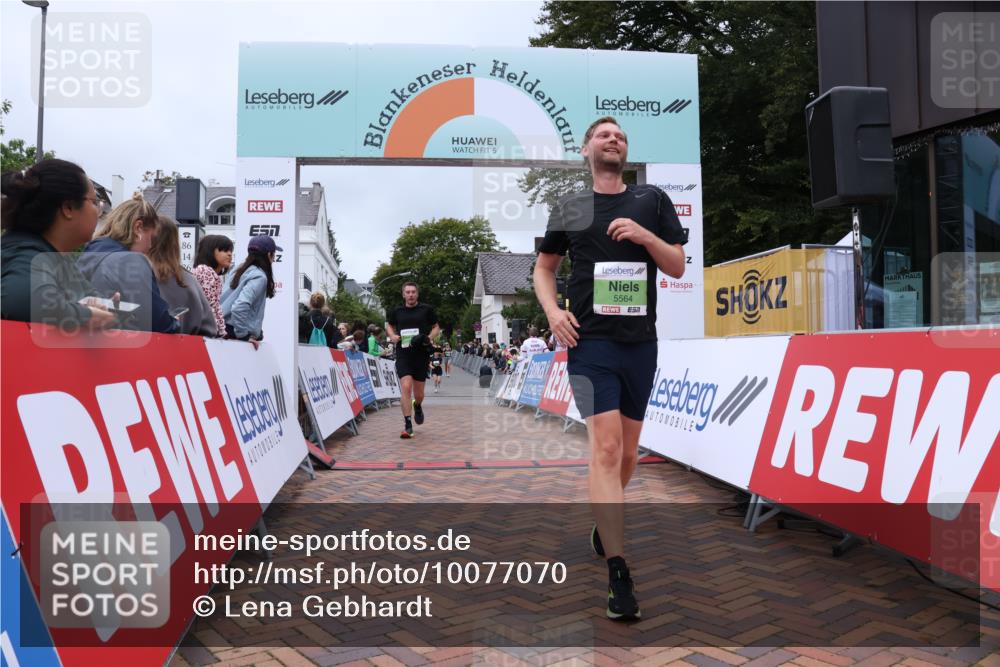 30.08.2026 - Blankeneser Heldenlauf Lena Gebhardt http://msf.ph/oto/10077070 30.08.2026 10:35:51 Ziel 5564, 5764 meine-sportfotos.de