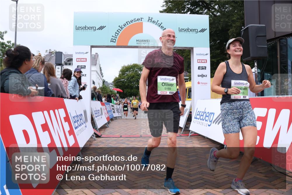 30.08.2026 - Blankeneser Heldenlauf Lena Gebhardt http://msf.ph/oto/10077082 30.08.2026 10:36:03 Ziel 5092, 5165, 5189, 5425, 5818 meine-sportfotos.de