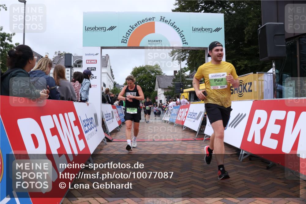 30.08.2026 - Blankeneser Heldenlauf Lena Gebhardt http://msf.ph/oto/10077087 30.08.2026 10:36:08 Ziel 5092, 5165, 5189, 5425, 5435 meine-sportfotos.de