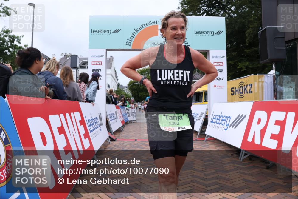 30.08.2026 - Blankeneser Heldenlauf Lena Gebhardt http://msf.ph/oto/10077090 30.08.2026 10:36:10 Ziel 5092, 5165, 5189, 5425, 5435, 5699 meine-sportfotos.de