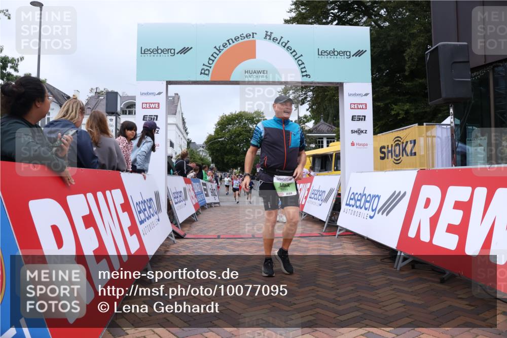 30.08.2026 - Blankeneser Heldenlauf Lena Gebhardt http://msf.ph/oto/10077095 30.08.2026 10:36:15 Ziel 5092, 5117, 5425, 5435, 5699 meine-sportfotos.de