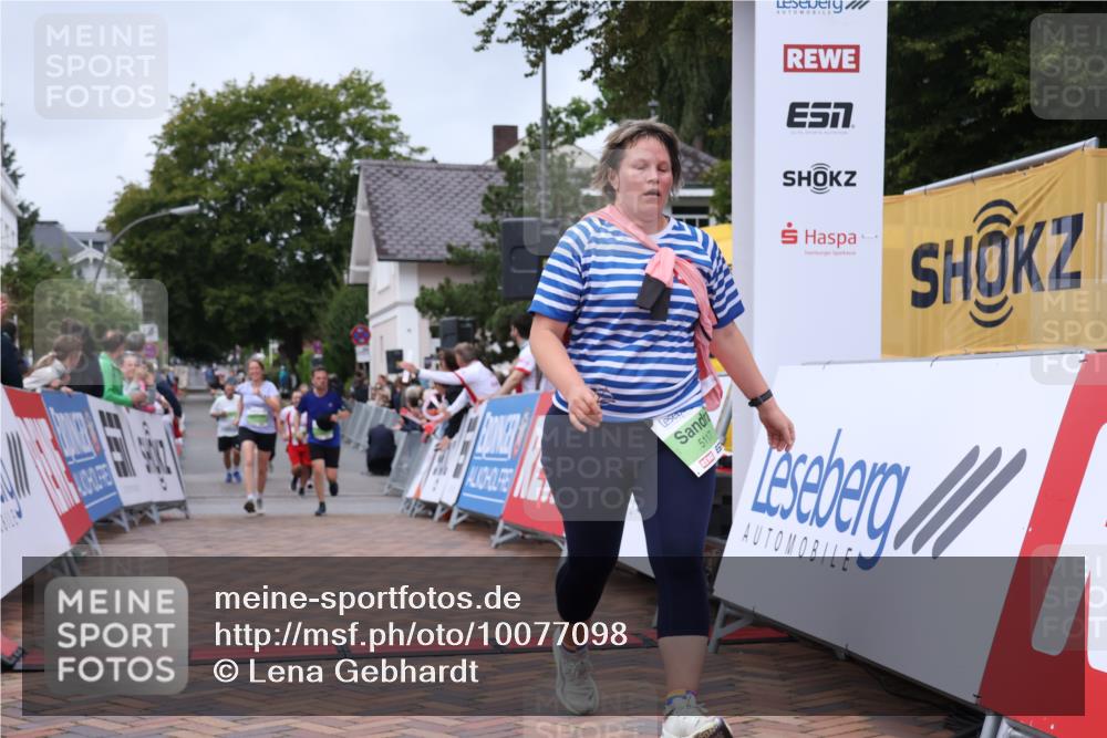 30.08.2026 - Blankeneser Heldenlauf Lena Gebhardt http://msf.ph/oto/10077098 30.08.2026 10:36:16 Ziel 5117, 5435, 5699 meine-sportfotos.de