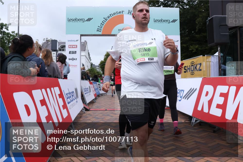 30.08.2026 - Blankeneser Heldenlauf Lena Gebhardt http://msf.ph/oto/10077113 30.08.2026 10:36:28 Ziel 5183, 5317, 5394, 5479, 5580, 5582, 5654, 5815 meine-sportfotos.de