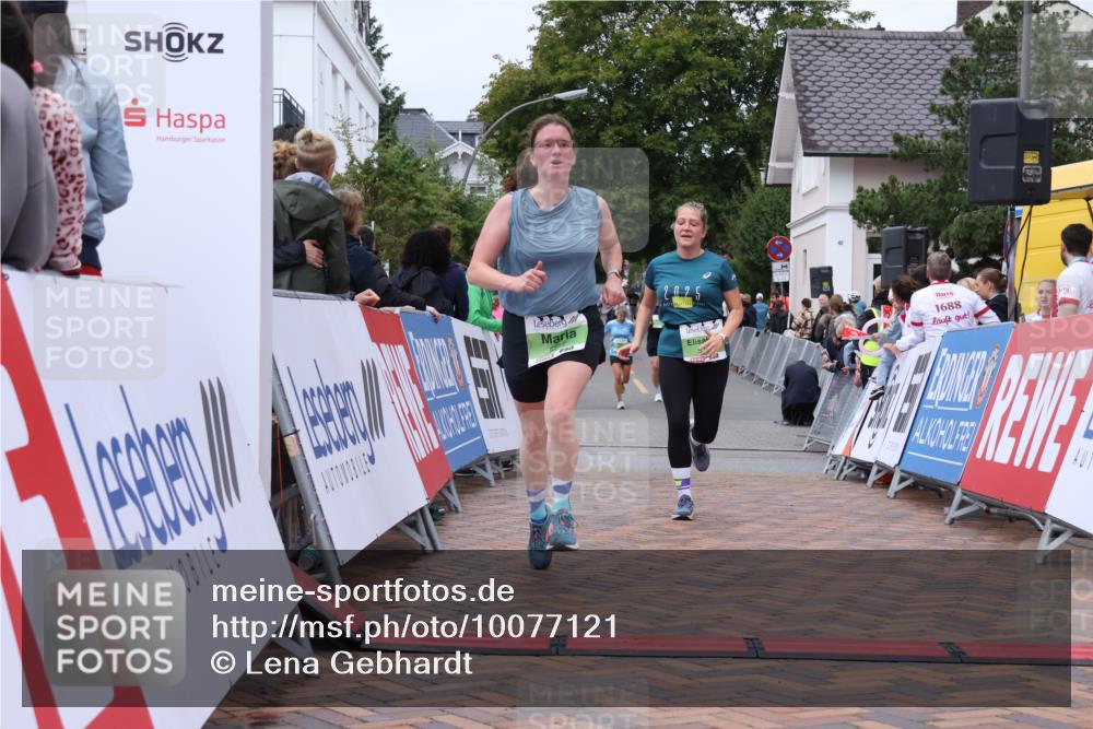 30.08.2026 - Blankeneser Heldenlauf Lena Gebhardt http://msf.ph/oto/10077121 30.08.2026 10:36:38 Ziel 5077, 5183, 5264 meine-sportfotos.de
