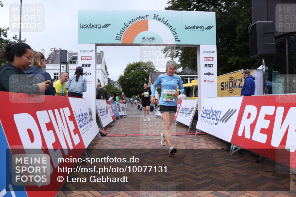 30.08.2026 - Blankeneser Heldenlauf Lena Gebhardt http://msf.ph/oto/10077131 30.08.2026 10:36:48 Ziel 5084, 5264, 5371 meine-sportfotos.de