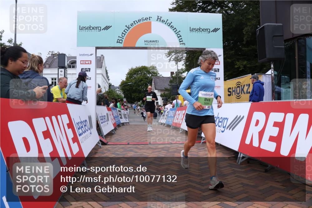 30.08.2026 - Blankeneser Heldenlauf Lena Gebhardt http://msf.ph/oto/10077132 30.08.2026 10:36:48 Ziel 5084, 5264, 5371 meine-sportfotos.de