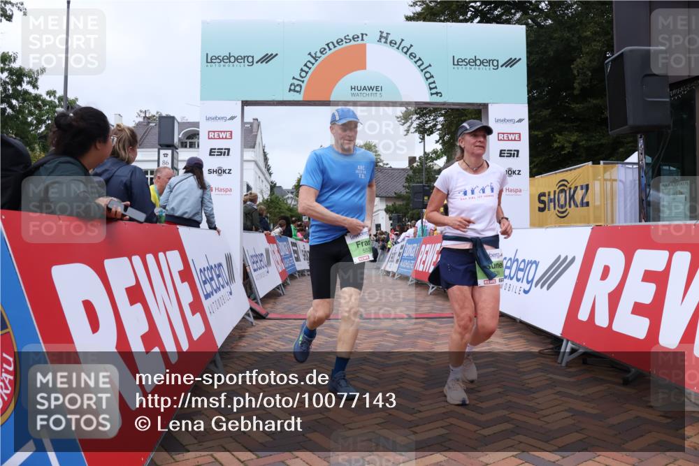 30.08.2026 - Blankeneser Heldenlauf Lena Gebhardt http://msf.ph/oto/10077143 30.08.2026 10:37:02 Ziel 5013, 5359, 5538, 5539 meine-sportfotos.de