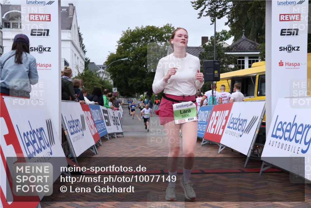 30.08.2026 - Blankeneser Heldenlauf Lena Gebhardt http://msf.ph/oto/10077149 30.08.2026 10:37:07 Ziel 5013, 5306, 5538, 5539 meine-sportfotos.de