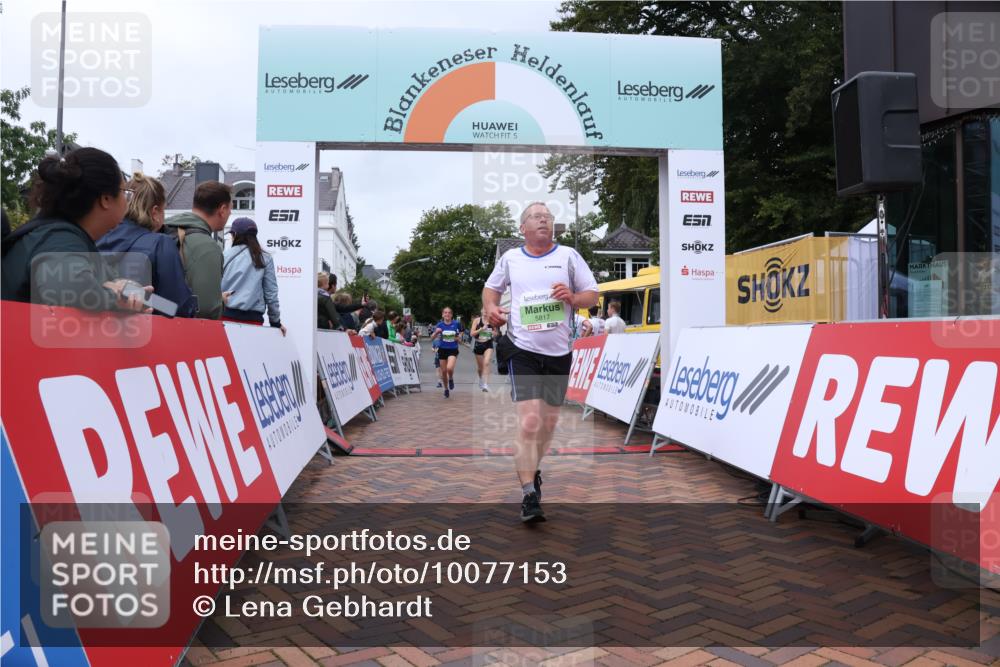 30.08.2026 - Blankeneser Heldenlauf Lena Gebhardt http://msf.ph/oto/10077153 30.08.2026 10:37:14 Ziel 5207, 5306, 5817, 5878 meine-sportfotos.de