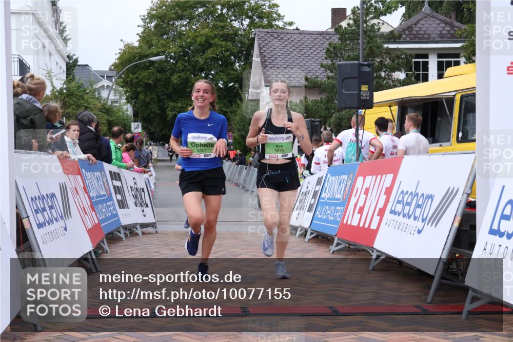 30.08.2026 - Blankeneser Heldenlauf Lena Gebhardt http://msf.ph/oto/10077155 30.08.2026 10:37:16 Ziel 5207, 5817, 5878 meine-sportfotos.de