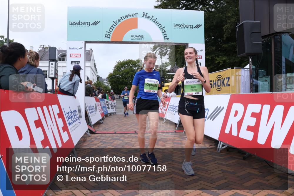 30.08.2026 - Blankeneser Heldenlauf Lena Gebhardt http://msf.ph/oto/10077158 30.08.2026 10:37:18 Ziel 5207, 5790, 5817, 5878 meine-sportfotos.de