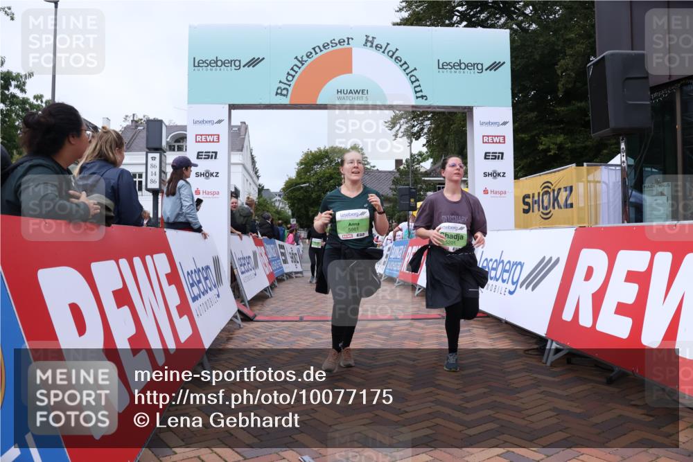 30.08.2026 - Blankeneser Heldenlauf Lena Gebhardt http://msf.ph/oto/10077175 30.08.2026 10:37:53 Ziel 5201, 5752, 5861 meine-sportfotos.de