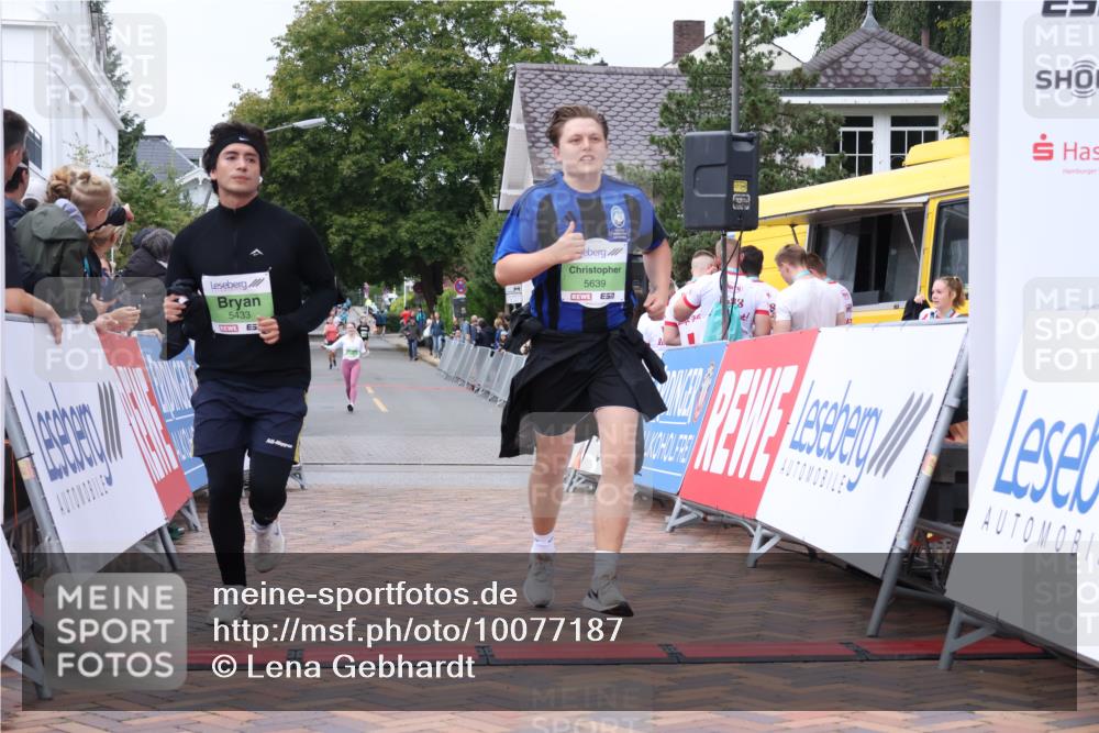 30.08.2026 - Blankeneser Heldenlauf Lena Gebhardt http://msf.ph/oto/10077187 30.08.2026 10:38:06 Ziel 5177, 5433, 5639 meine-sportfotos.de