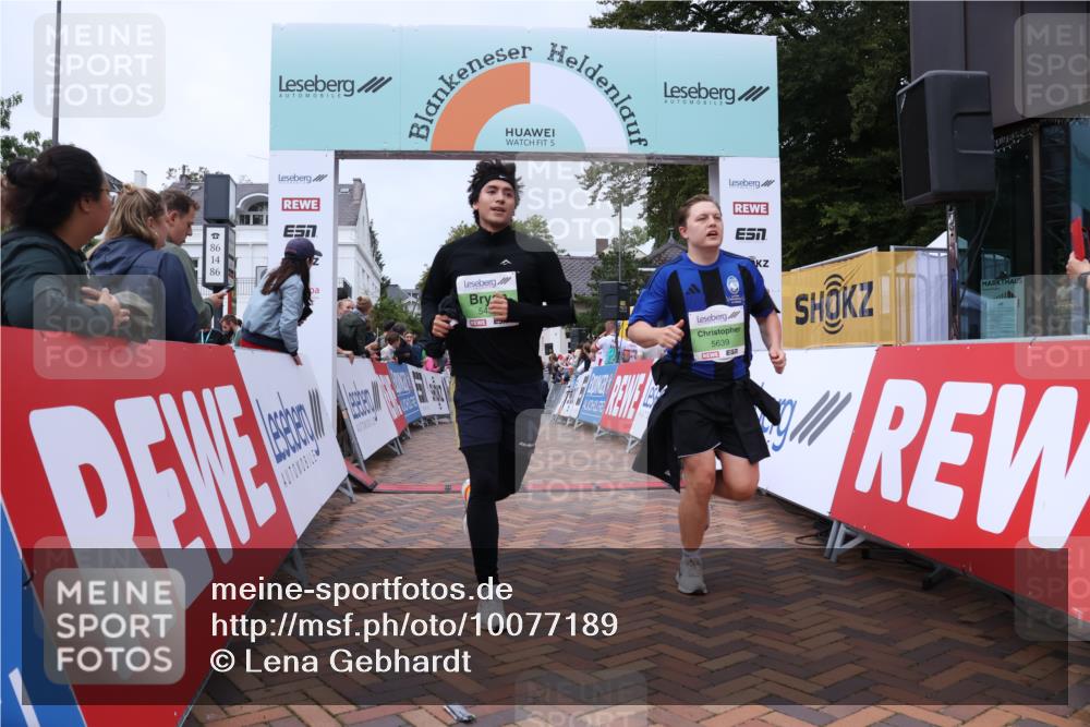 30.08.2026 - Blankeneser Heldenlauf Lena Gebhardt http://msf.ph/oto/10077189 30.08.2026 10:38:07 Ziel 5177, 5433, 5639 meine-sportfotos.de