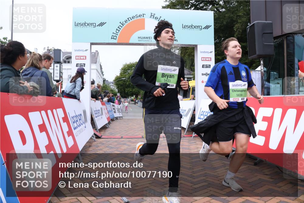 30.08.2026 - Blankeneser Heldenlauf Lena Gebhardt http://msf.ph/oto/10077190 30.08.2026 10:38:08 Ziel 5177, 5433, 5639 meine-sportfotos.de