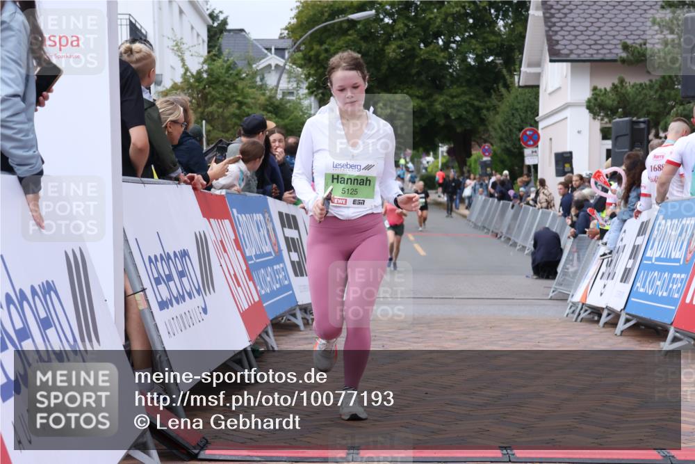 30.08.2026 - Blankeneser Heldenlauf Lena Gebhardt http://msf.ph/oto/10077193 30.08.2026 10:38:15 Ziel 5125, 5433, 5639 meine-sportfotos.de