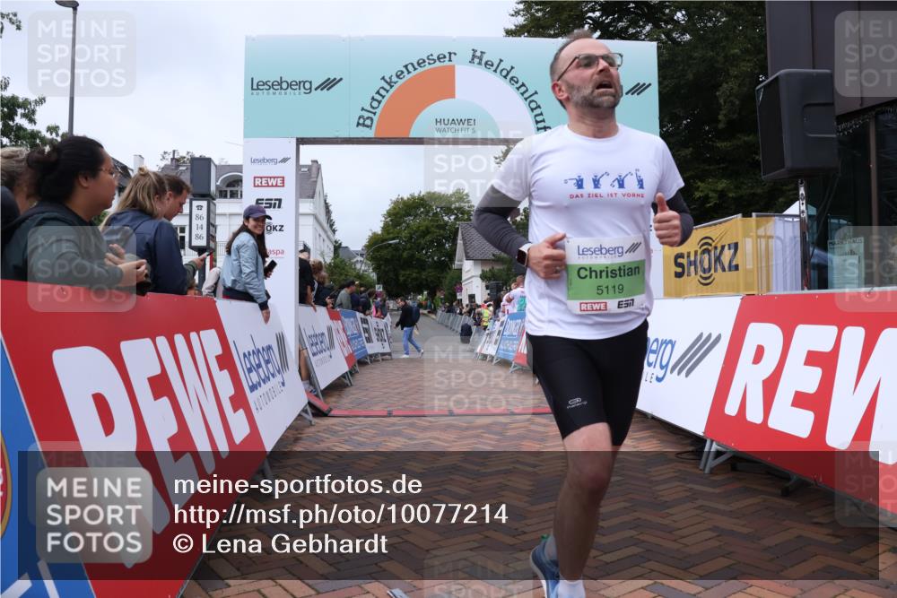 30.08.2026 - Blankeneser Heldenlauf Lena Gebhardt http://msf.ph/oto/10077214 30.08.2026 10:38:35 Ziel 5119, 5579 meine-sportfotos.de