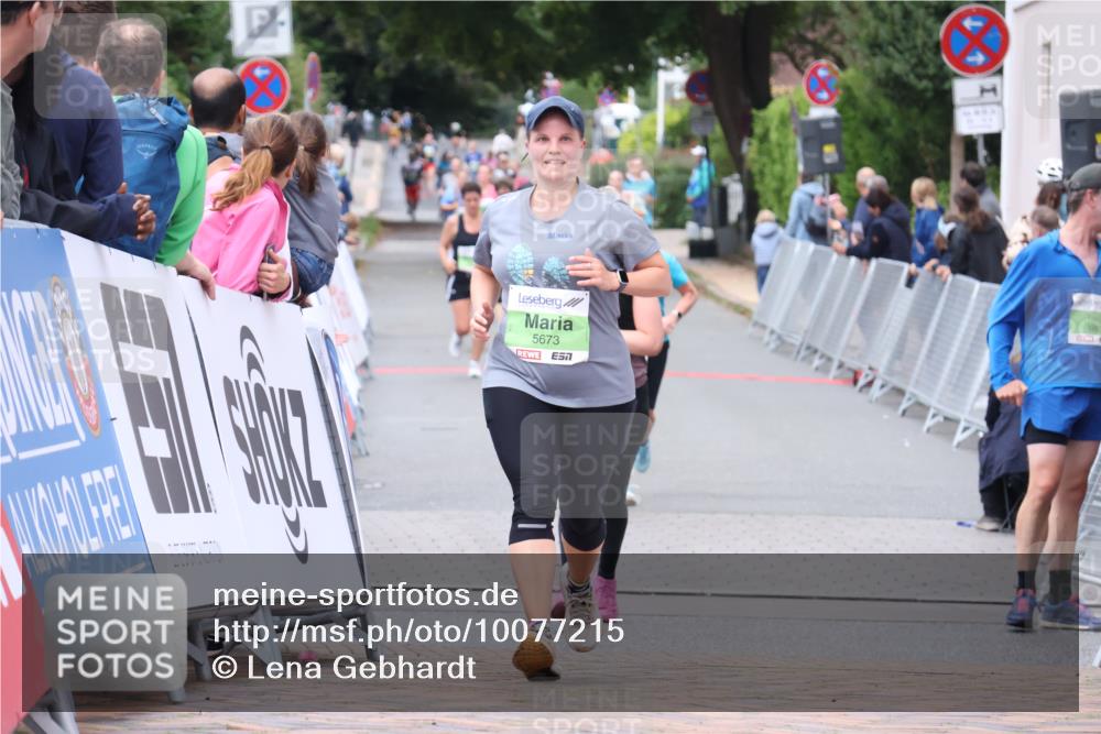 30.08.2026 - Blankeneser Heldenlauf Lena Gebhardt http://msf.ph/oto/10077215 30.08.2026 10:38:49 Ziel 5673 meine-sportfotos.de