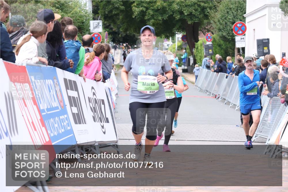30.08.2026 - Blankeneser Heldenlauf Lena Gebhardt http://msf.ph/oto/10077216 30.08.2026 10:38:50 Ziel 5673 meine-sportfotos.de