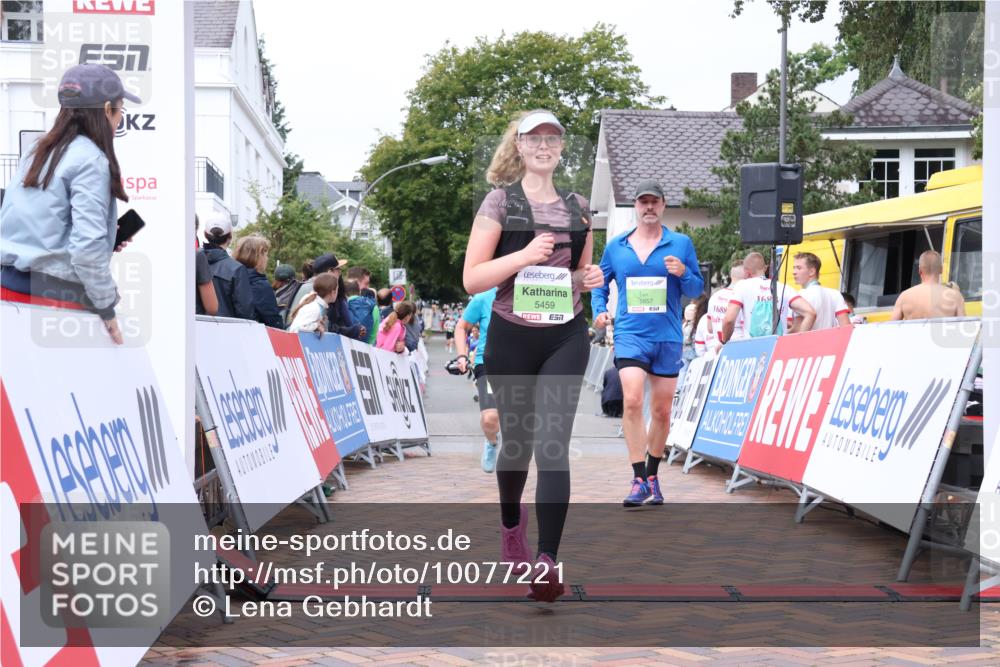 30.08.2026 - Blankeneser Heldenlauf Lena Gebhardt http://msf.ph/oto/10077221 30.08.2026 10:38:56 Ziel 5459, 5513, 5673, 5857 meine-sportfotos.de
