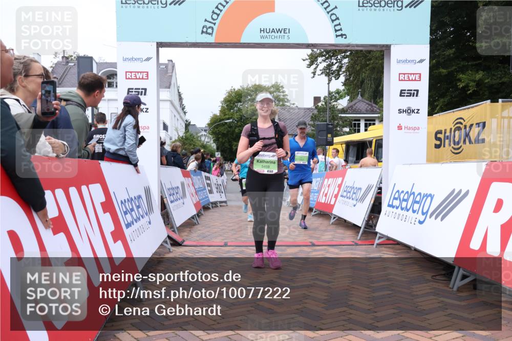 30.08.2026 - Blankeneser Heldenlauf Lena Gebhardt http://msf.ph/oto/10077222 30.08.2026 10:38:56 Ziel 5459, 5513, 5673, 5857 meine-sportfotos.de