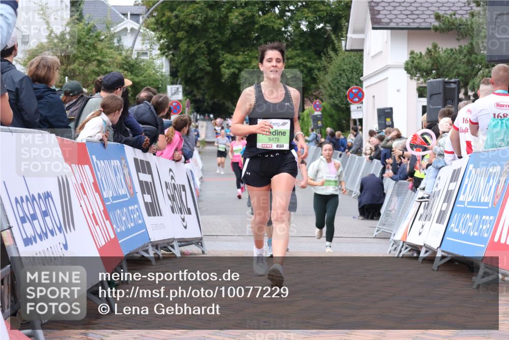 30.08.2026 - Blankeneser Heldenlauf Lena Gebhardt http://msf.ph/oto/10077229 30.08.2026 10:39:02 Ziel 5459, 5473, 5513, 5759, 5857 meine-sportfotos.de