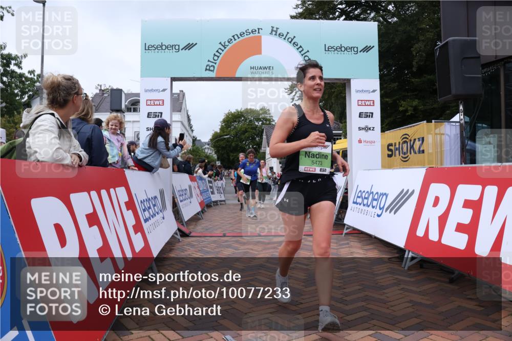 30.08.2026 - Blankeneser Heldenlauf Lena Gebhardt http://msf.ph/oto/10077233 30.08.2026 10:39:05 Ziel 5347, 5473, 5513, 5755, 5756, 5757, 5759, 5857 meine-sportfotos.de