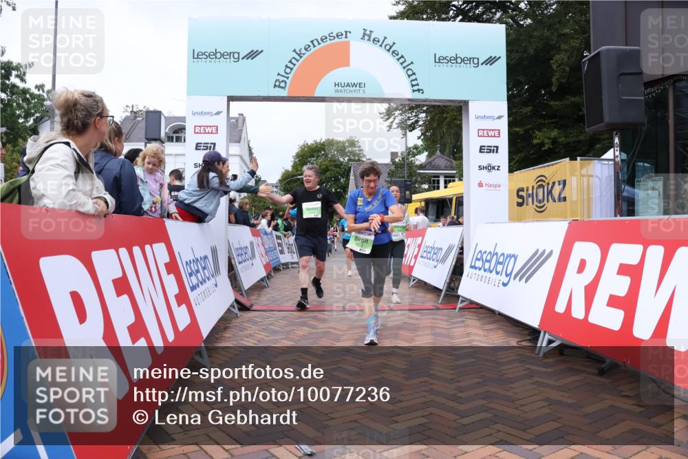 30.08.2026 - Blankeneser Heldenlauf Lena Gebhardt http://msf.ph/oto/10077236 30.08.2026 10:39:07 Ziel 5347, 5473, 5755, 5756, 5757, 5759 meine-sportfotos.de
