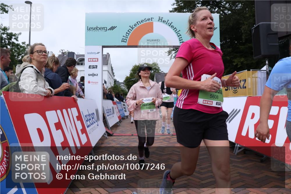 30.08.2026 - Blankeneser Heldenlauf Lena Gebhardt http://msf.ph/oto/10077246 30.08.2026 10:39:17 Ziel 5194, 5278, 5364, 5436, 5446, 5502, 5547, 5608, 5756, 5757 meine-sportfotos.de