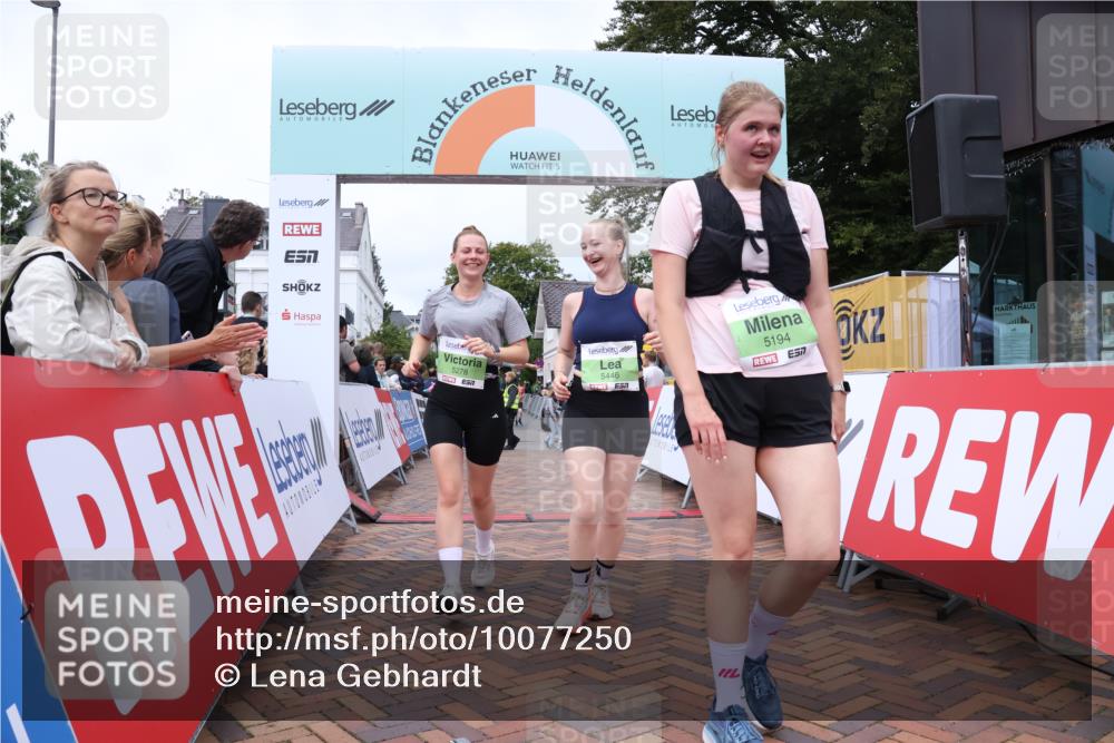 30.08.2026 - Blankeneser Heldenlauf Lena Gebhardt http://msf.ph/oto/10077250 30.08.2026 10:39:20 Ziel 5194, 5278, 5364, 5436, 5446, 5502, 5547, 5608 meine-sportfotos.de