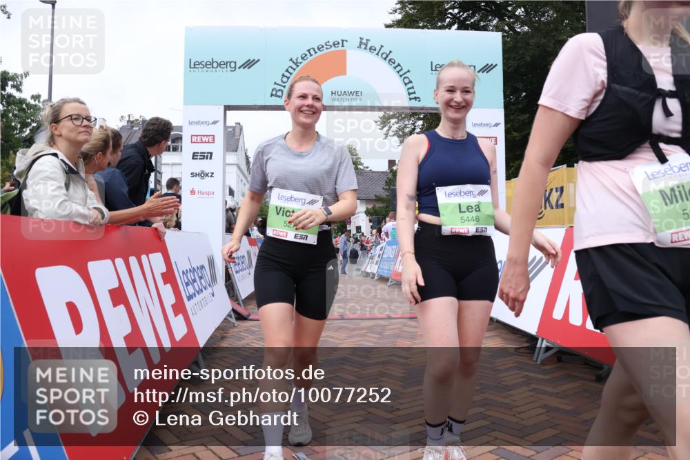 30.08.2026 - Blankeneser Heldenlauf Lena Gebhardt http://msf.ph/oto/10077252 30.08.2026 10:39:21 Ziel 5194, 5278, 5364, 5436, 5446, 5502, 5547, 5608 meine-sportfotos.de