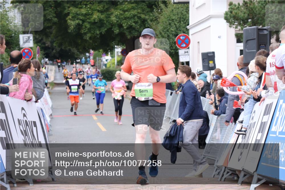 30.08.2026 - Blankeneser Heldenlauf Lena Gebhardt http://msf.ph/oto/10077258 30.08.2026 10:39:25 Ziel 5194, 5236, 5278, 5446, 5547 meine-sportfotos.de