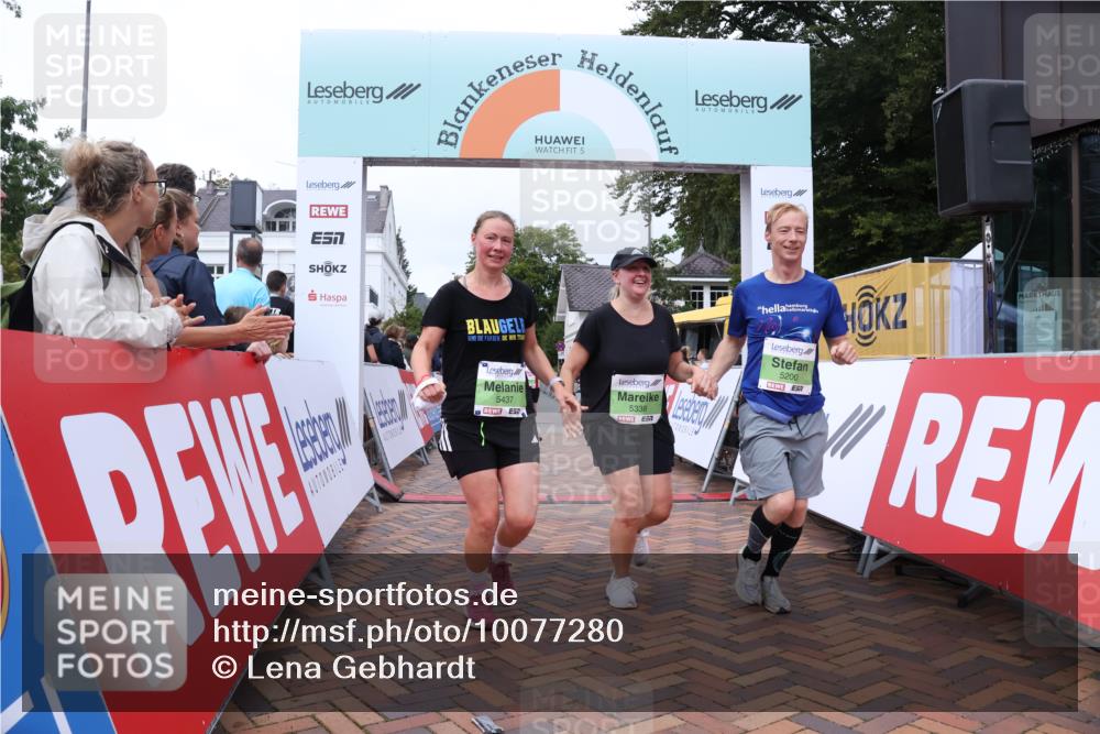 30.08.2026 - Blankeneser Heldenlauf Lena Gebhardt http://msf.ph/oto/10077280 30.08.2026 10:39:49 Ziel 5053, 5200, 5338, 5437, 5667, 5687 meine-sportfotos.de