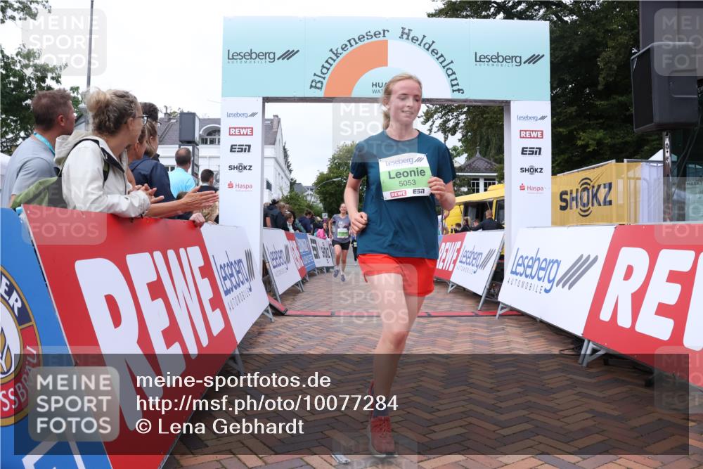 30.08.2026 - Blankeneser Heldenlauf Lena Gebhardt http://msf.ph/oto/10077284 30.08.2026 10:39:51 Ziel 5053, 5200, 5338, 5437, 5667, 5687 meine-sportfotos.de