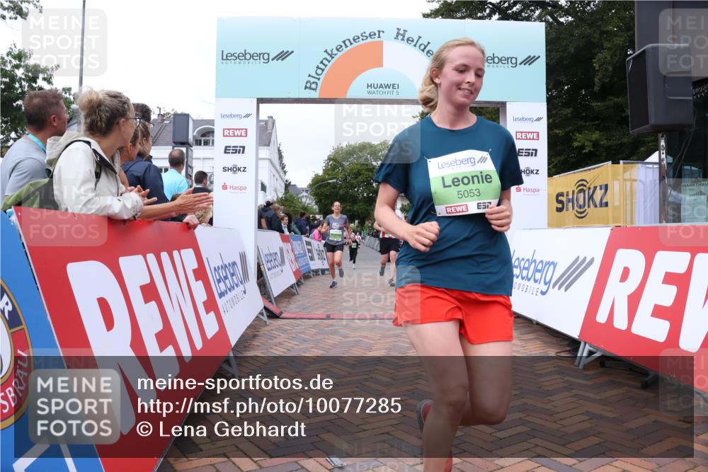 30.08.2026 - Blankeneser Heldenlauf Lena Gebhardt http://msf.ph/oto/10077285 30.08.2026 10:39:51 Ziel 5053, 5200, 5338, 5437, 5667, 5687 meine-sportfotos.de