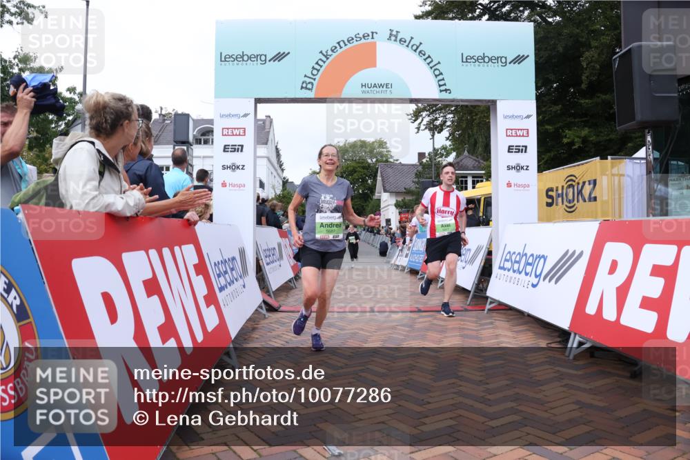 30.08.2026 - Blankeneser Heldenlauf Lena Gebhardt http://msf.ph/oto/10077286 30.08.2026 10:39:53 Ziel 5053, 5200, 5338, 5360, 5437, 5667, 5687 meine-sportfotos.de
