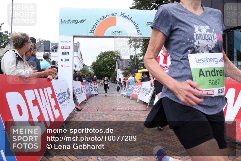 30.08.2026 - Blankeneser Heldenlauf Lena Gebhardt http://msf.ph/oto/10077289 30.08.2026 10:39:54 Ziel 5053, 5200, 5338, 5360, 5437, 5667, 5687 meine-sportfotos.de